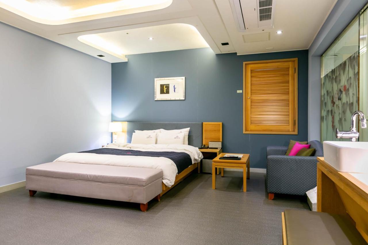 Seomyeon Ib Hotel Μπουσάν Εξωτερικό φωτογραφία