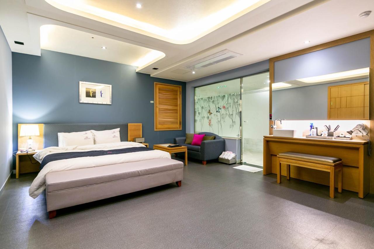 Seomyeon Ib Hotel Μπουσάν Εξωτερικό φωτογραφία