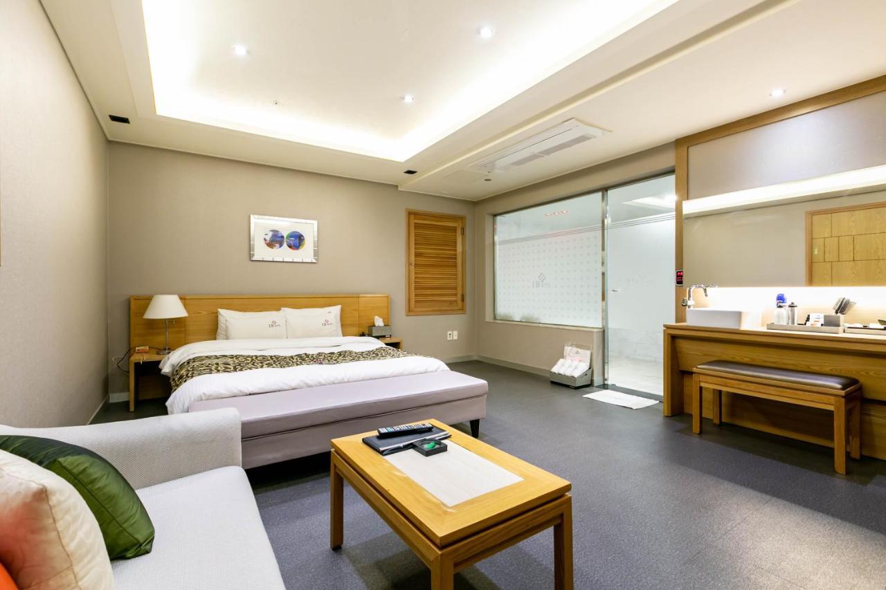 Seomyeon Ib Hotel Μπουσάν Εξωτερικό φωτογραφία